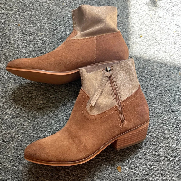 Frye Rubie Zip Western Chelsea Boots, size 7 - Picture 2 of 5